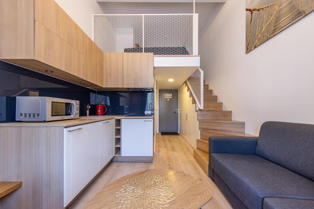 Small Cozy Two-level 9 *